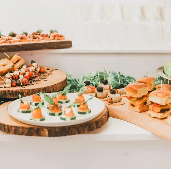 estres organizar catering cumpleanos